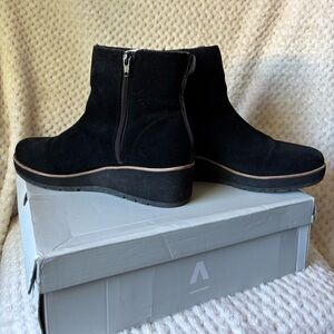 Abeo Black Platform Ankle Boots